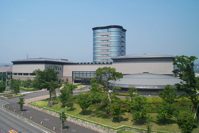 Abertura do Centro de Desenvolvimento de Recursos Humanos da Toray (Mishima).