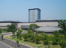 三島工場に隣接する東レ総合研修センター